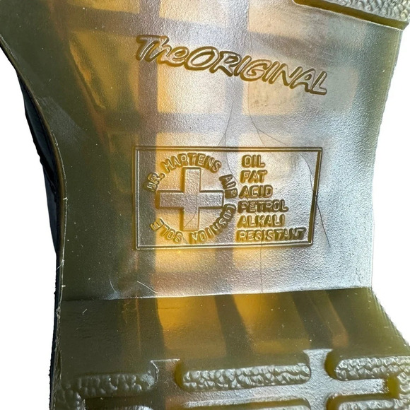 Dr. Martens Women's 1460 Pascal Boot in Black.  Sz: 6 - Picture 10 of 13